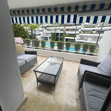 Apartamento Con Vistas Rio Real Marbella